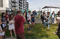 Postavitev oznake visoke vode na reki Kamniški Bistrici v Domžalah 2